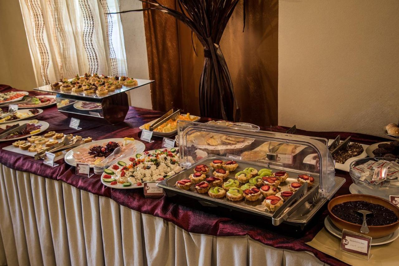 Hotel Crown Inn Multan Eksteriør bilde