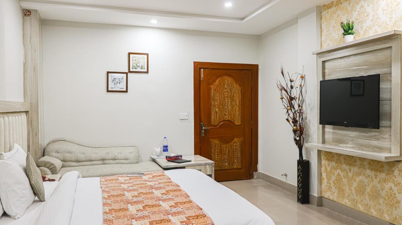 Hotel Crown Inn Multan Eksteriør bilde