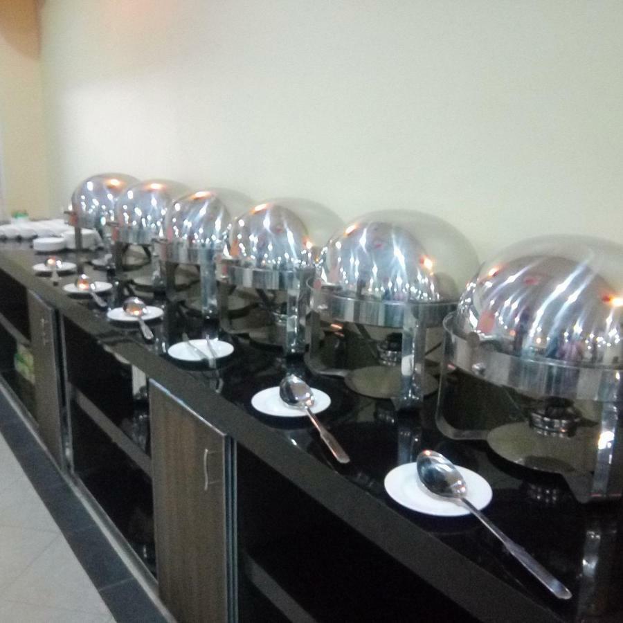 Hotel Crown Inn Multan Eksteriør bilde
