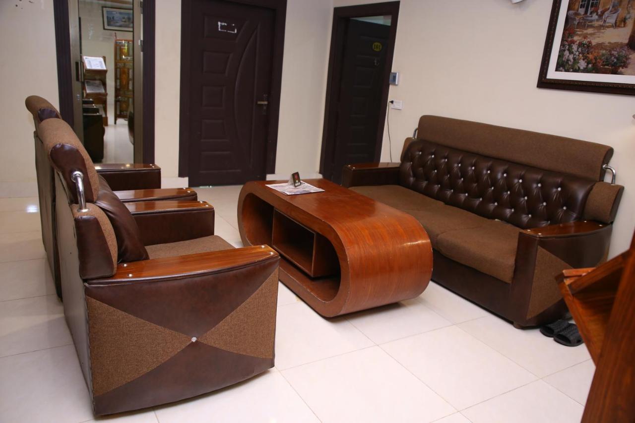Hotel Crown Inn Multan Eksteriør bilde